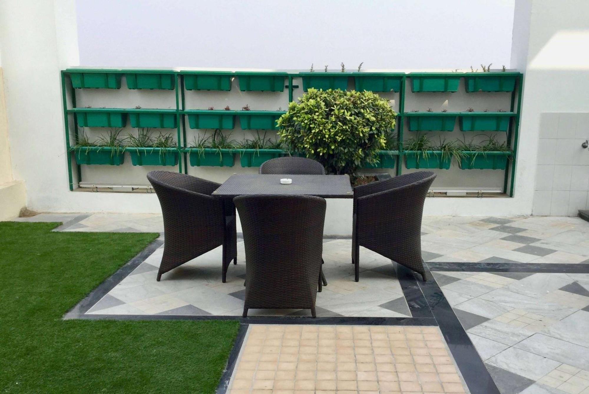 Ramada By Wyndham Ghaziabad Vasundhara Hotell Eksteriør bilde