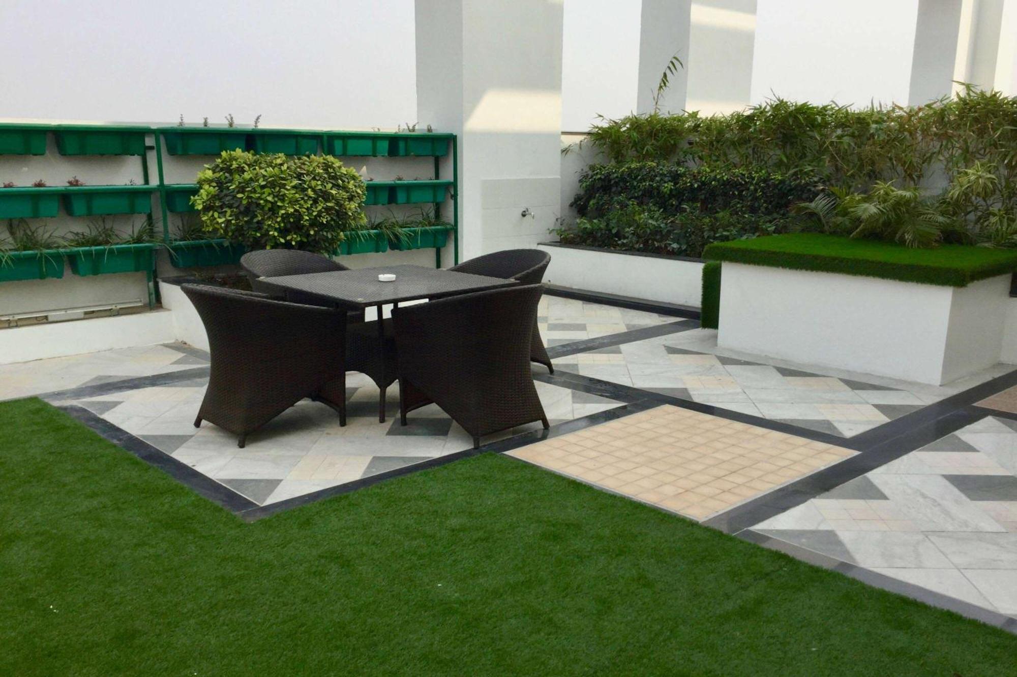Ramada By Wyndham Ghaziabad Vasundhara Hotell Eksteriør bilde