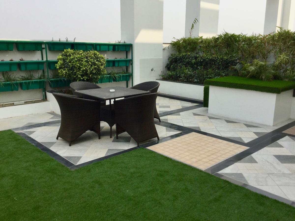 Ramada By Wyndham Ghaziabad Vasundhara Hotell Eksteriør bilde