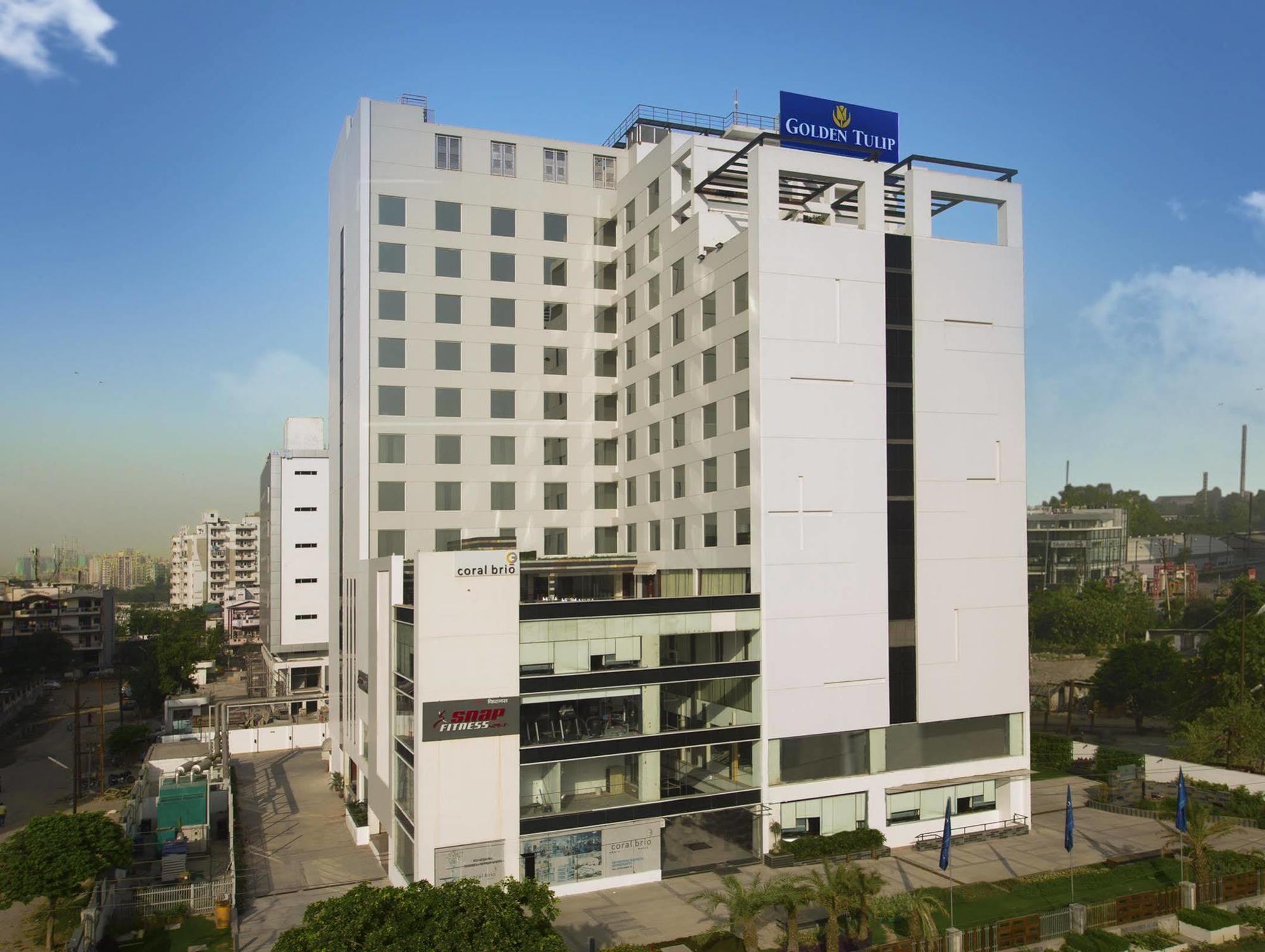 Ramada By Wyndham Ghaziabad Vasundhara Hotell Eksteriør bilde