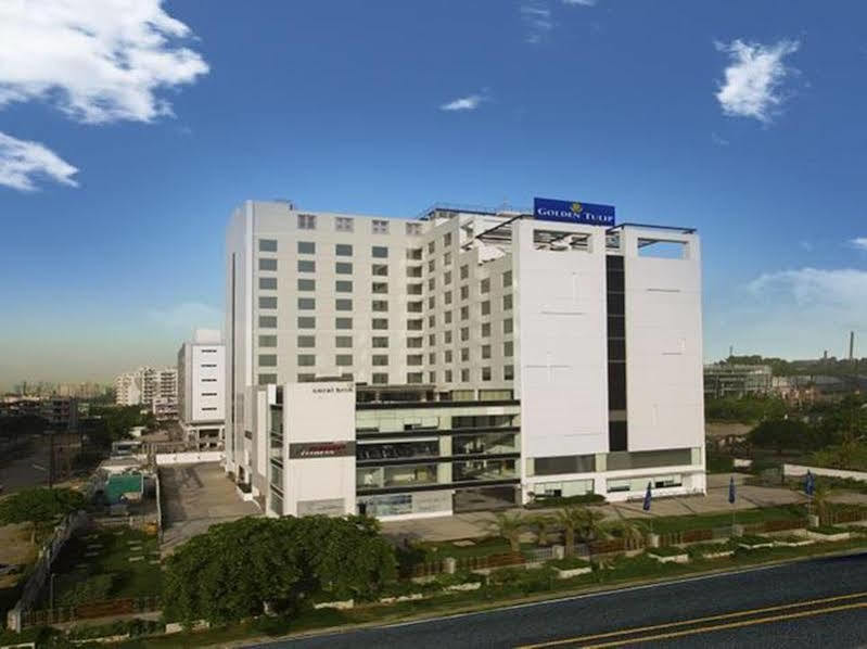 Ramada By Wyndham Ghaziabad Vasundhara Hotell Eksteriør bilde